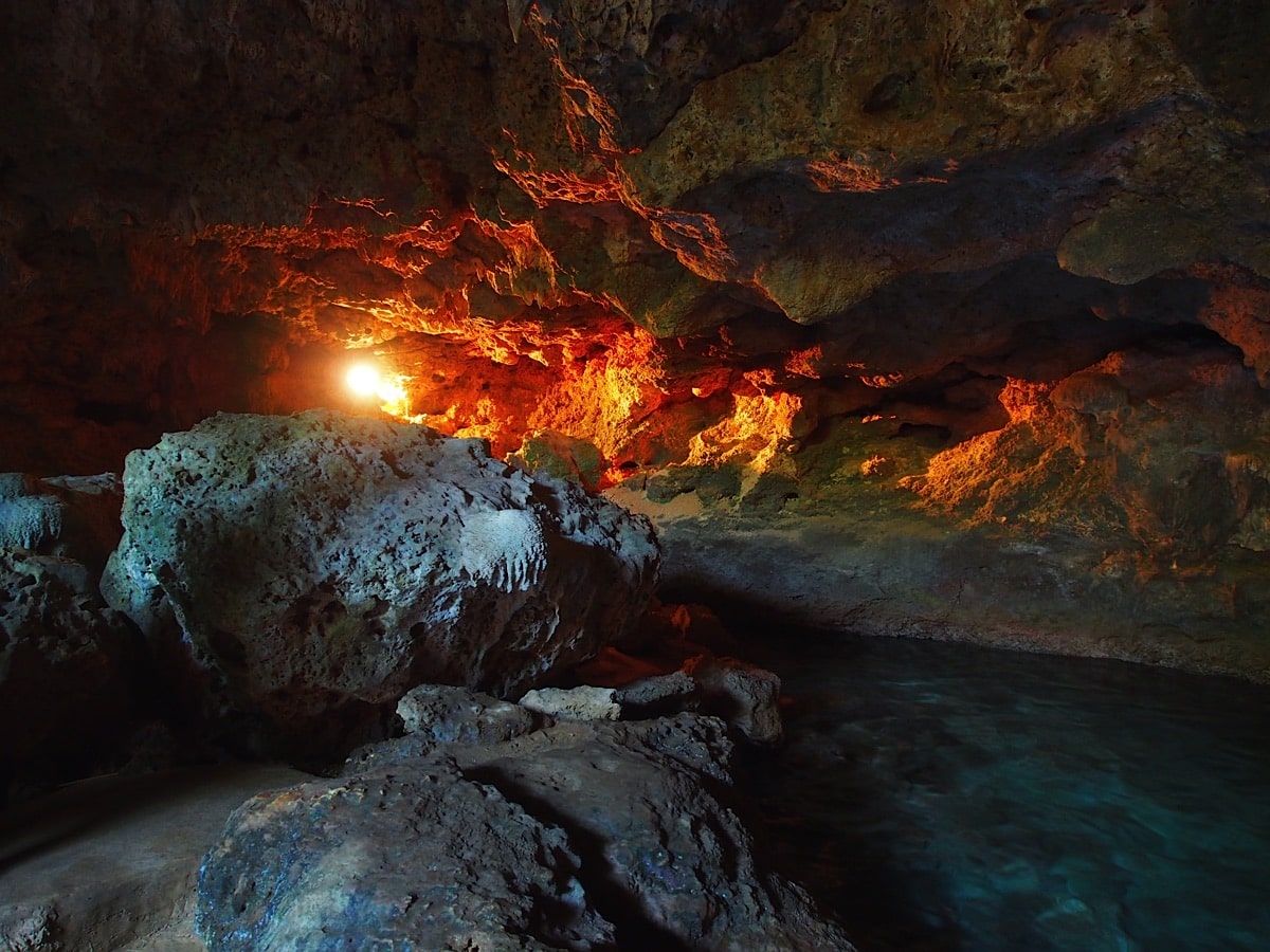 Lapulapu Caves